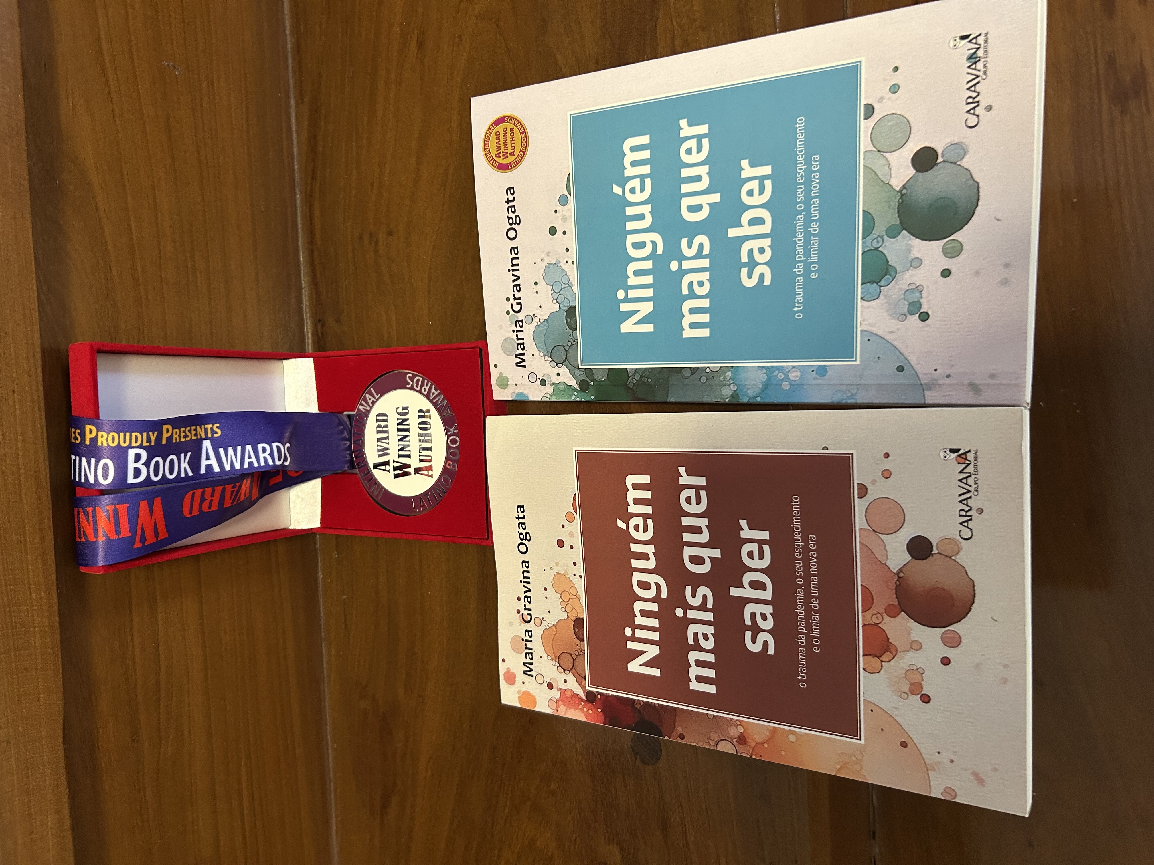 Medalha de prata do International Latino Book Awards